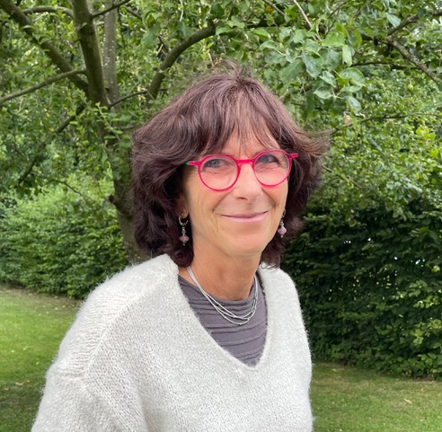 Cécile Aubry - Psychogénéalogie - Portrait